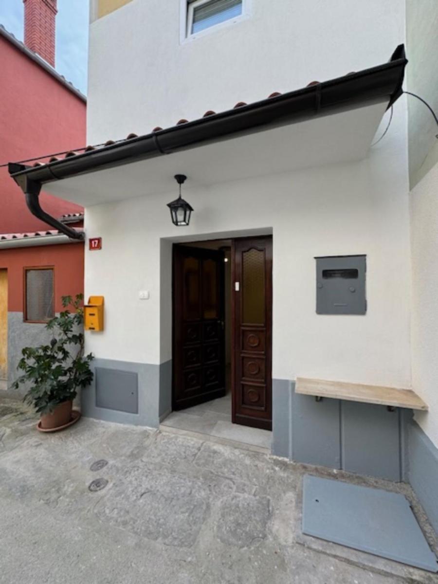 Cozy Holiday Apartment Izola Exterior photo