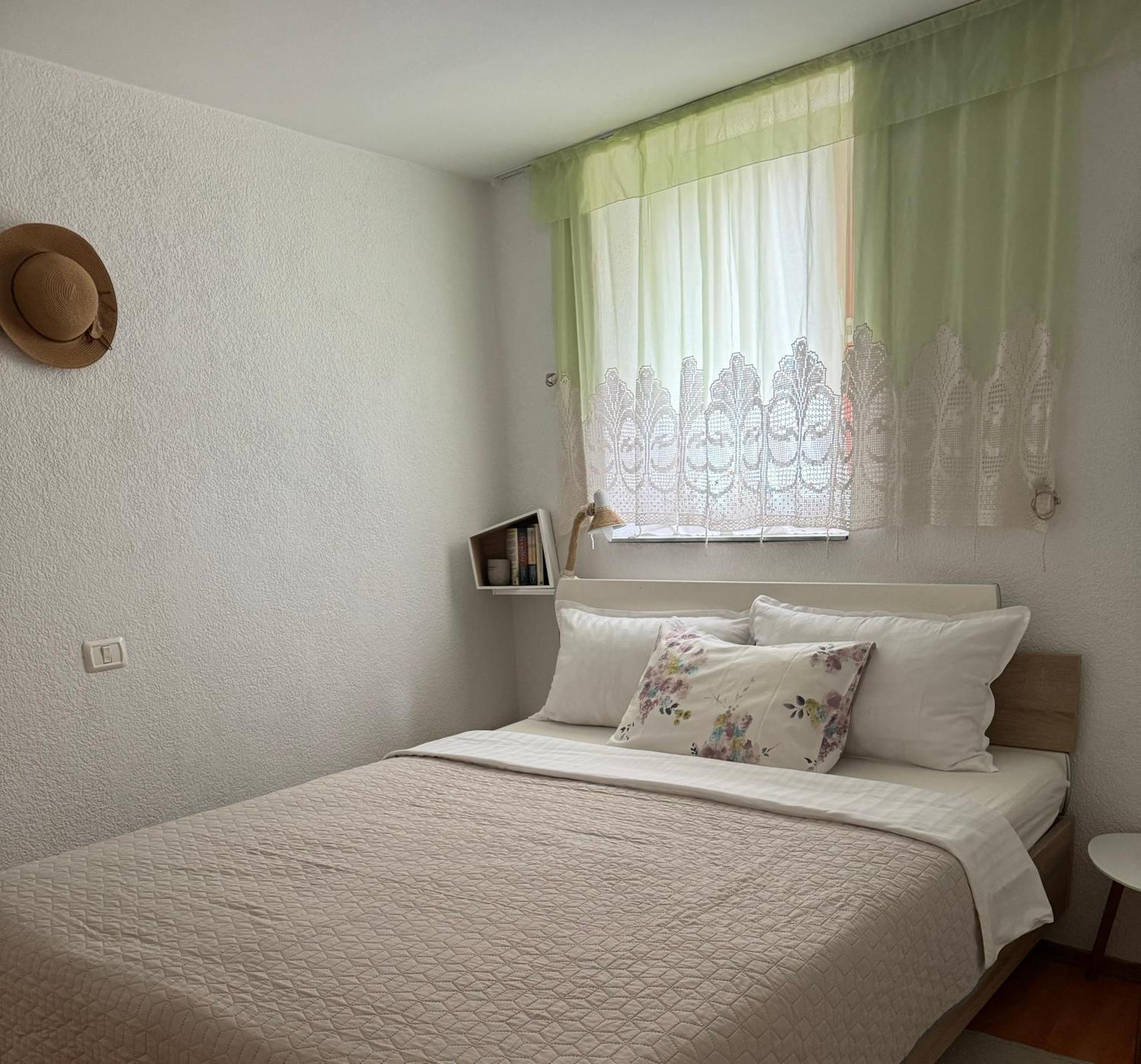 Cozy Holiday Apartment Izola Exterior photo